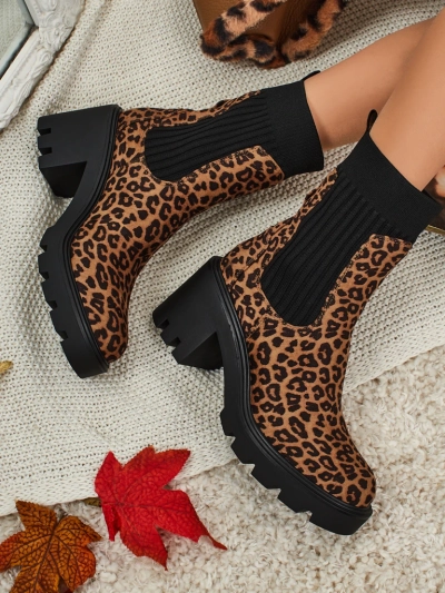 Mintás női bokacsizmák vastag sarokkal, öko velúrból Anthere