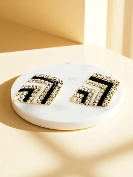 Royalfashion Női klipszes fülbevaló cirkóniával