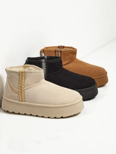 Pravel rövid női hócsizmák