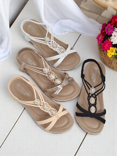 Royalfashion Callista női szandál – fekete espadrilles cirkóniával a nyárra