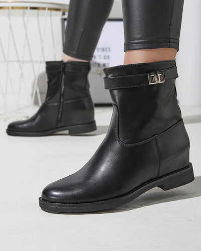 OUTLET Női csizma rejtett horgonnyal, fekete színben Leverrs- Footwear