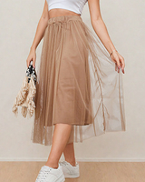 világosbarna || barna