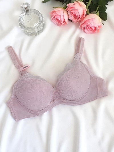 Royalfashion Női csipkés push-up melltartó Romance Push-Up