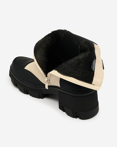 Royalfashion Női matt bézs Bevta lapos sarkú csizma