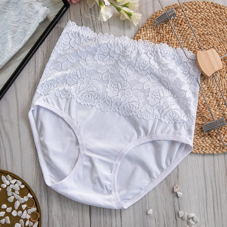 Női fehér pamut bugyi csipkével PLUS SIZE - Fehérnemű