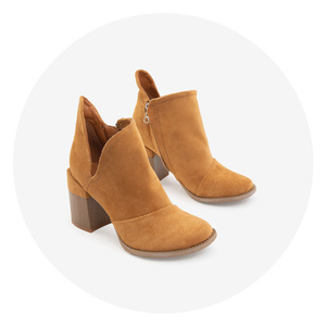világosbarna || Camel || barna