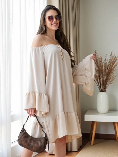 Royalfashion Női ruha spanyol stílusban fodrokkal, oversized