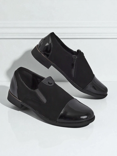 Aurelia Nero – elegáns női Royalfashion félcipő matt bőrből