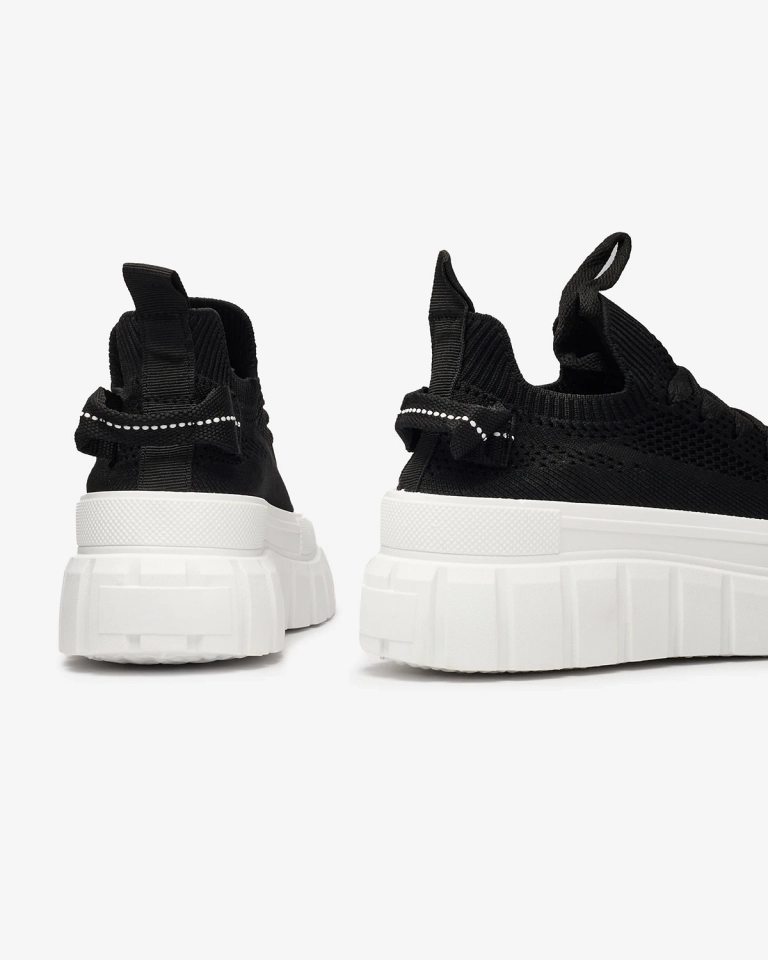 Női tornacipő fekete színben Juneasi - Lábbeli