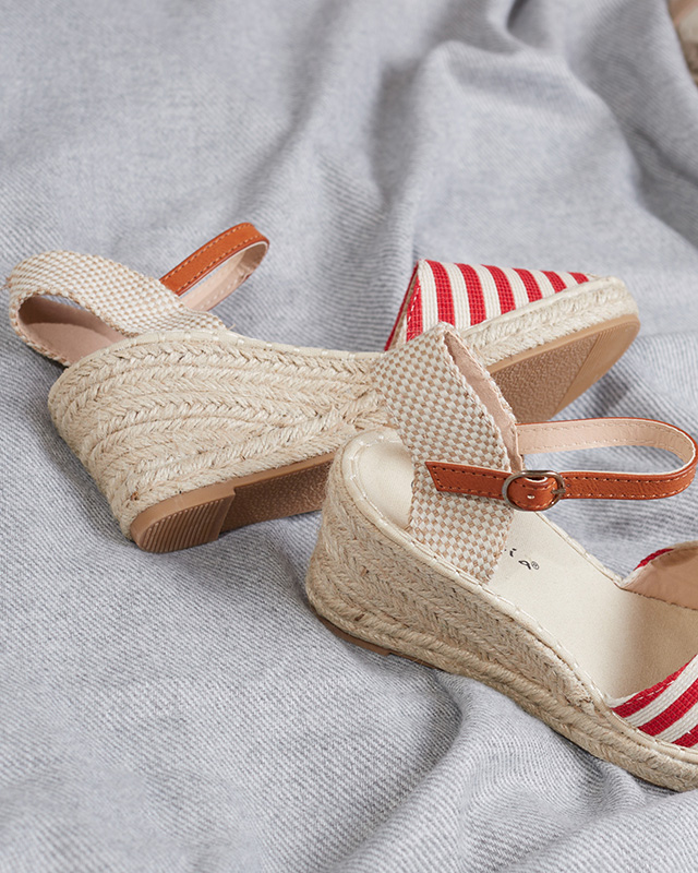 Piros női szandál a'la espadrilles csíkokkal Mecera - Cipők