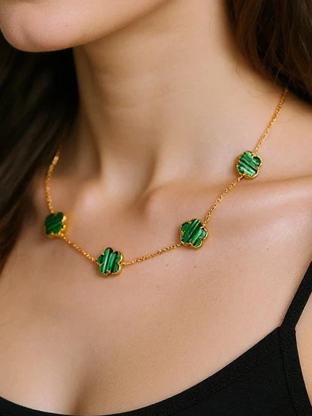 Aurelia Clavis gyöngyház nyaklánc arany keretben