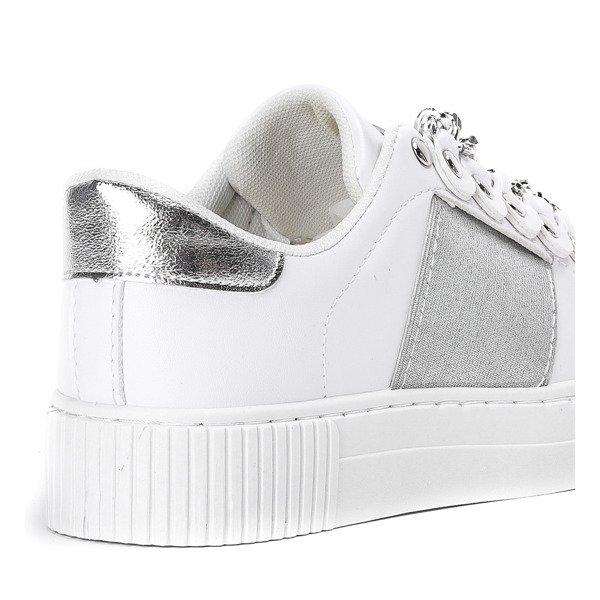 Biało - srebrne sportowe buty z łańcuszkiem Cunea - Obuwie