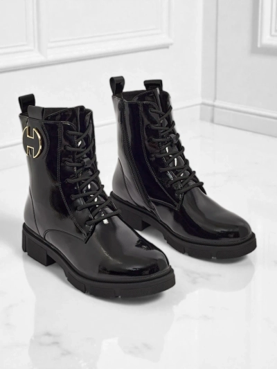 Kalen lakkozott fűzős női bokacsizma