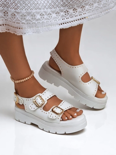 Royalfashion Női vastag talpú szandál strasszokkal, Rocky Chic