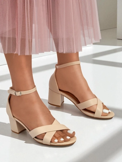 Royalfashion női szandál alacsony, vastag sarokkal Eleganza Strap