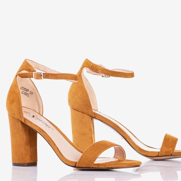 OUTLET Barna színű női szandál Sweet Honey poszton - Lábbeli