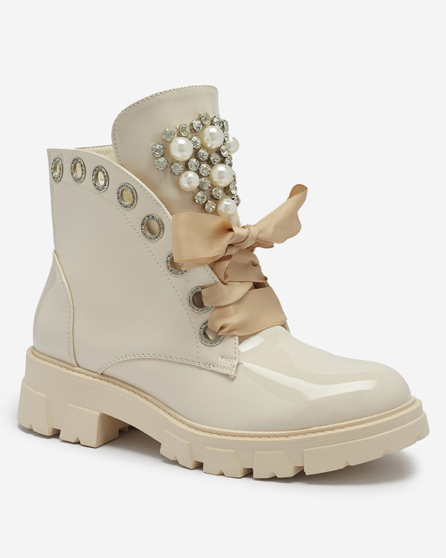 Női lakkbőr bagger csizma bézs színben Oselfo- Lábbeli