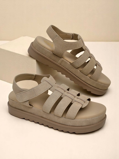 Royalfashion Helena Classico női szandál platform világosbarna