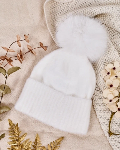 Royalfashion Női sapka bolyhokkal