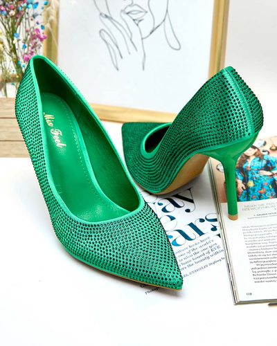 Royalfashion Női Ferconie tűsarkú cipő cirkóval