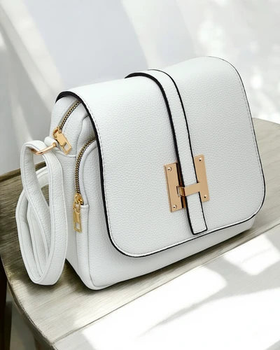 Royalfashion Sokoldalú négyzet alakú táska öko-bőrből