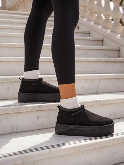 Royalfashion Női rövid csizma a'la hócsizma Ozozi