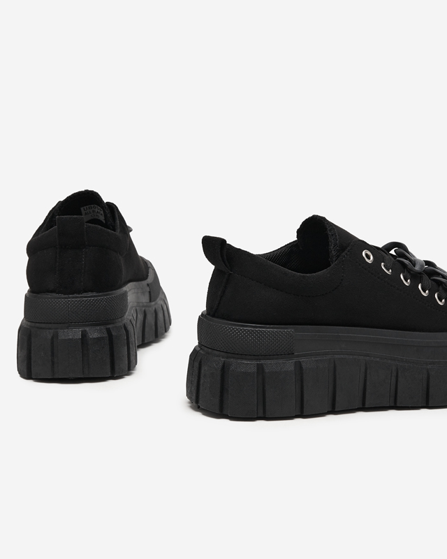 OUTLET Magas női fekete tornacipő Mishta - Lábbeli