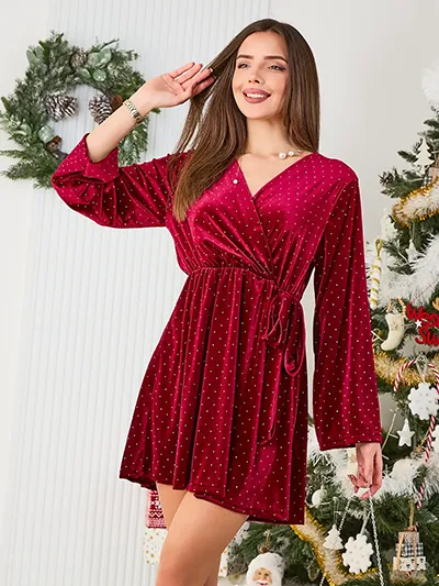 Royalfashion Női ruha cirkóniával