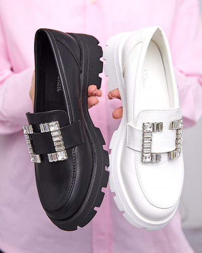 Fehér matt női cipő ezüst Vusito csattal - Lábbeli