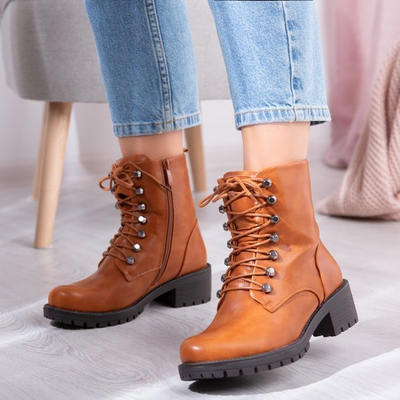 Trapery w kolorze camel Gigi - Obuwie