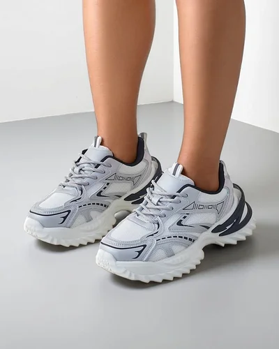 Royalfashion Női sportcipők vastagabb talpon Nettes