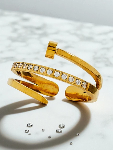 Dolce Vita karperec díszes charmokkal