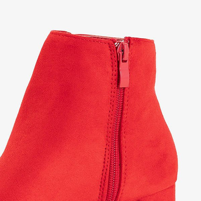 Piros női csizma a Calida oszlopon - cipő