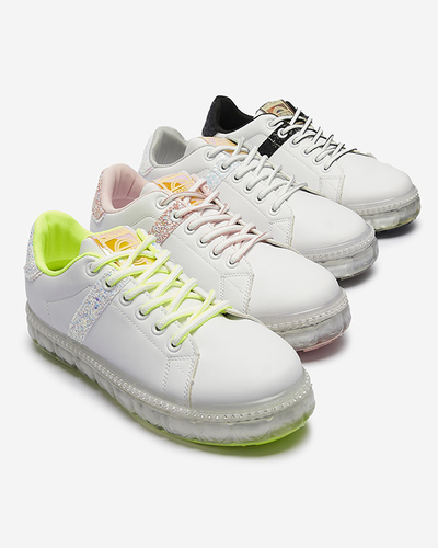 Női sportcipő fehér színben, fekete betéttel Asxa- Footwear