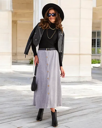 Royalfashion Női midi szoknya díszgombokkal