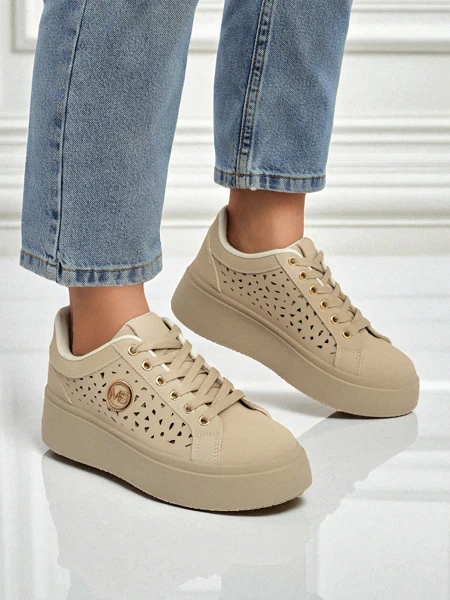 Cleo Ecru Platino – bézs platformos sneakers Royalfashion eco bőr
