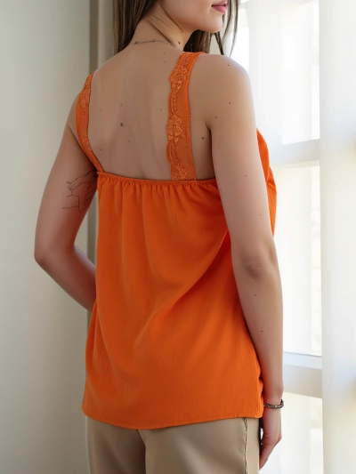 Royalfashion Női blúz csipkés pántokkal