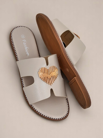 Royalfashion Női lapos talpú Heart Chic papucs