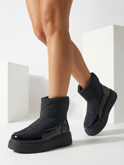 Royalfashion Black Maderta csúszós női hócsizma