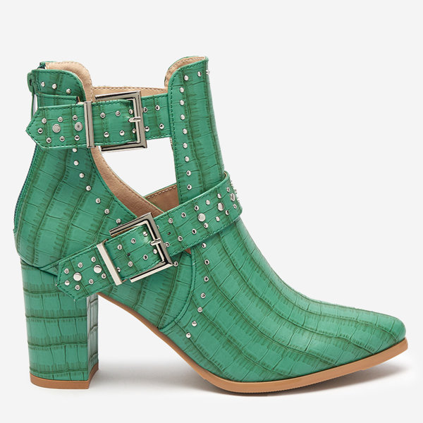 OUTLET Zöld csizma a oszlopon kivágásokkal és Masieo csatokkal - Lábbeli