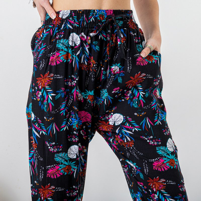 Fekete mintás női PLUS SIZE nadrág - Ruházat