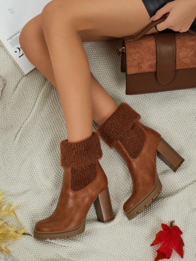 Tirave női öko bőr bokacsizma vastag sarokkal és kötött anyaggal