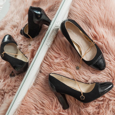 Czarne czółenka na słupku Jacinta - Obuwie