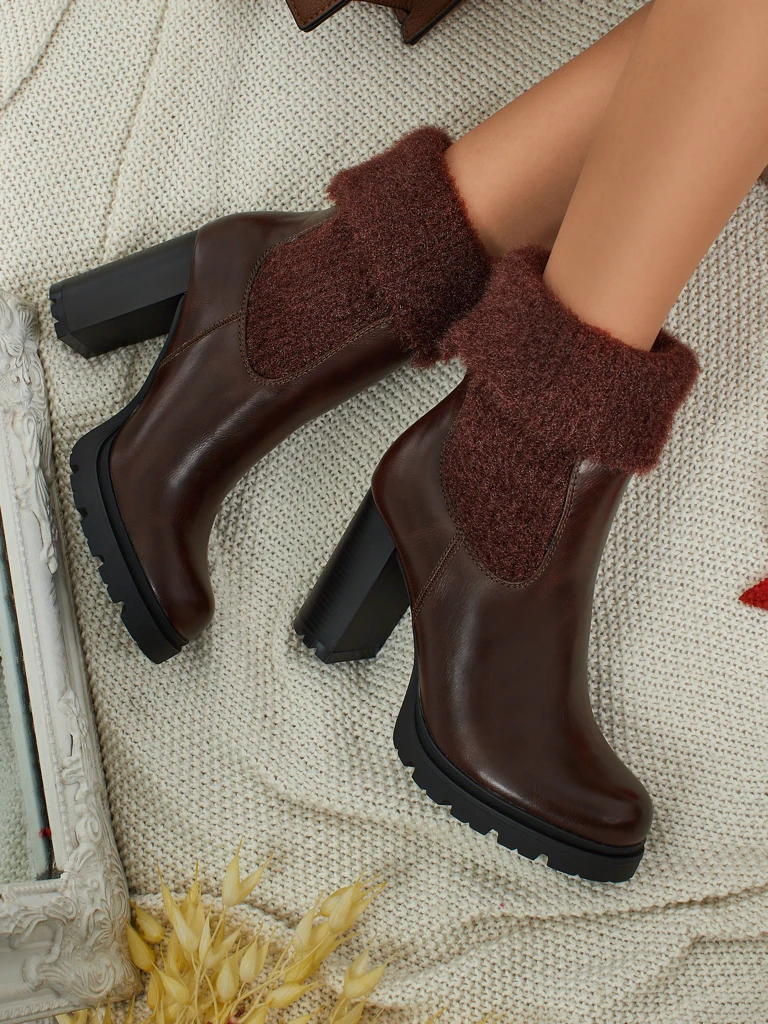 Tirave női öko bőr bokacsizma vastag sarokkal és kötött anyaggal