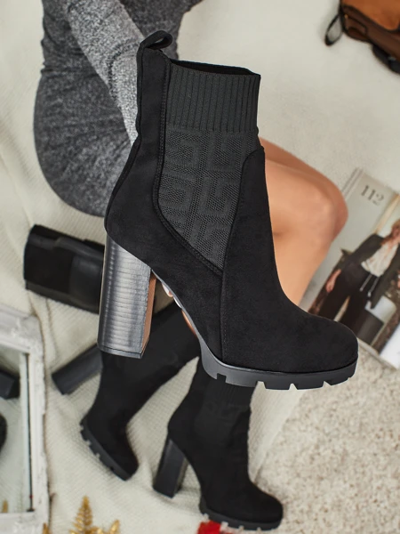 Vansoria női öko velúrbőr bokacsizma vastag sarokkal