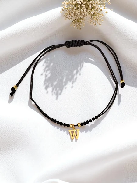 Női karkötő W betűvel Wanderlust