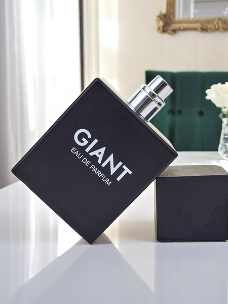 Inspired eau de parfum férfiaknak Giant Black