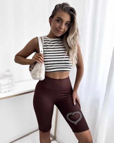 Royalfashion Sötétbarna női bordázott kerékpáros leggings szívvel