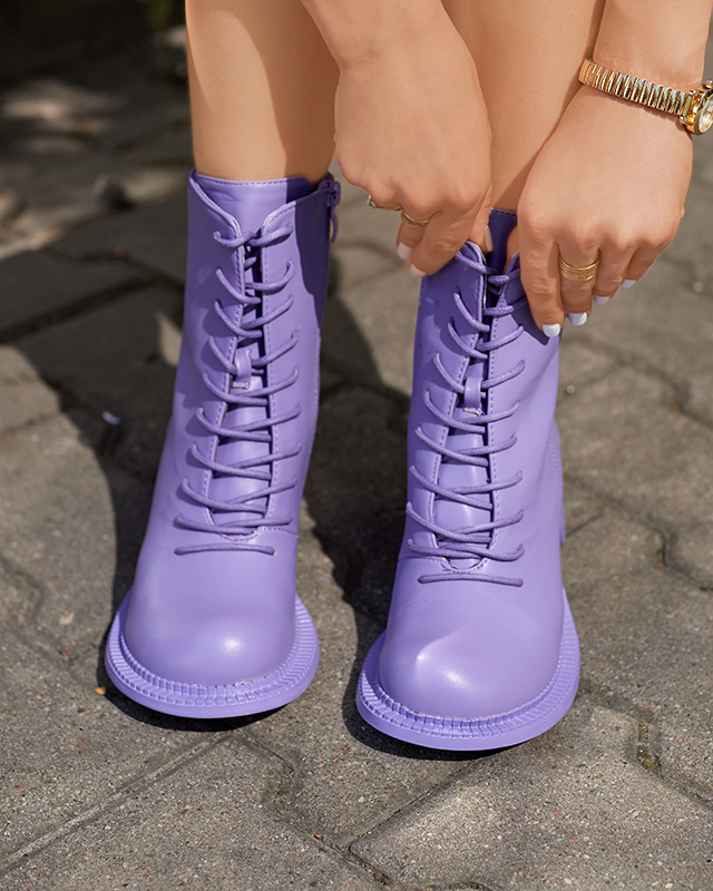 Női lila bokacsizma a Garcet-Shoes poszton