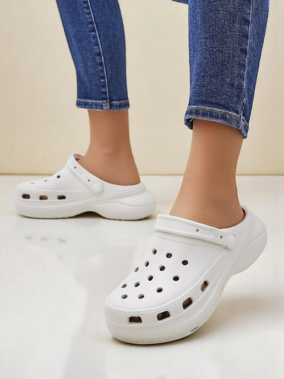 Royalfashion női gumiszalag vágott betétekkel Dellosa